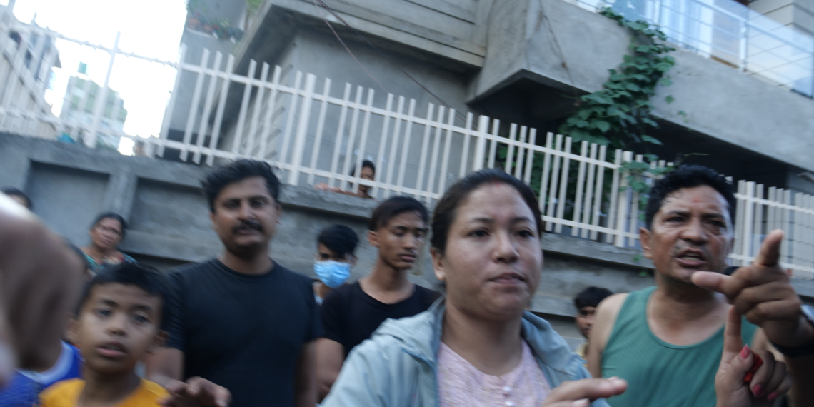 पत्रकारहरूलाई दुर्व्यवहार गर्ने गर्मेन्ट सञ्चालकलाई कारबाही